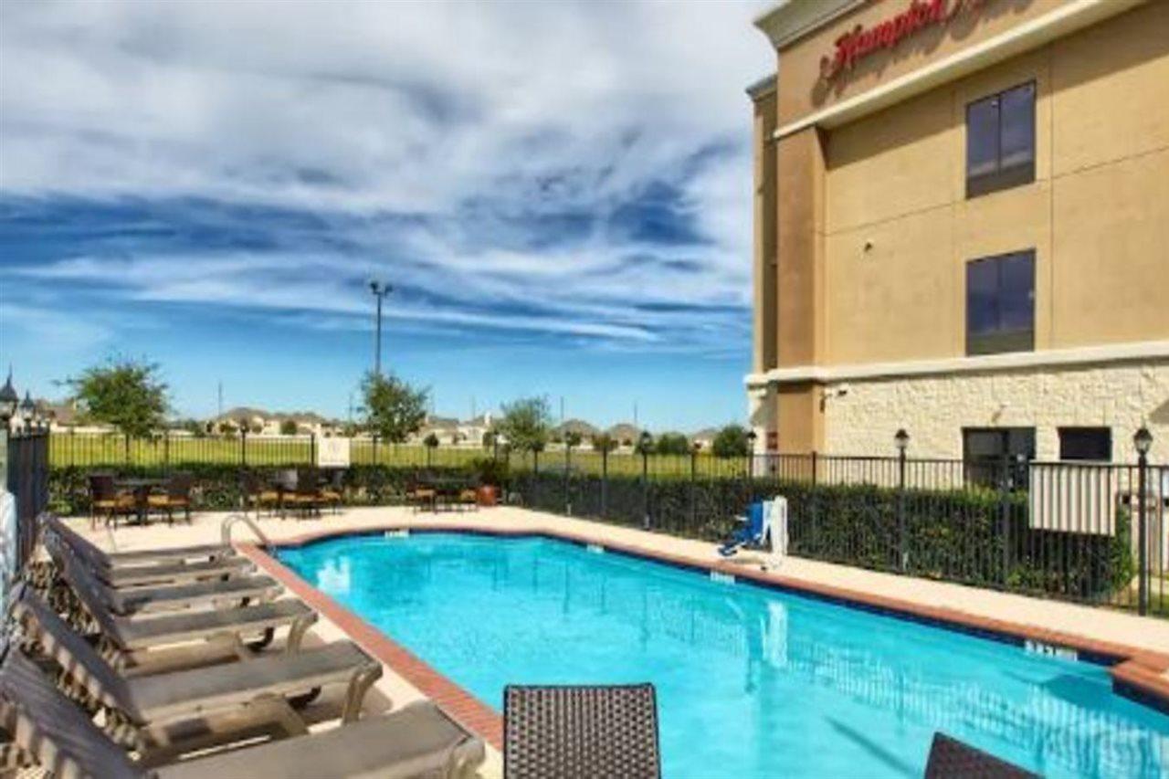 Hampton Inn & Suites Houston Rosenberg Exterior photo