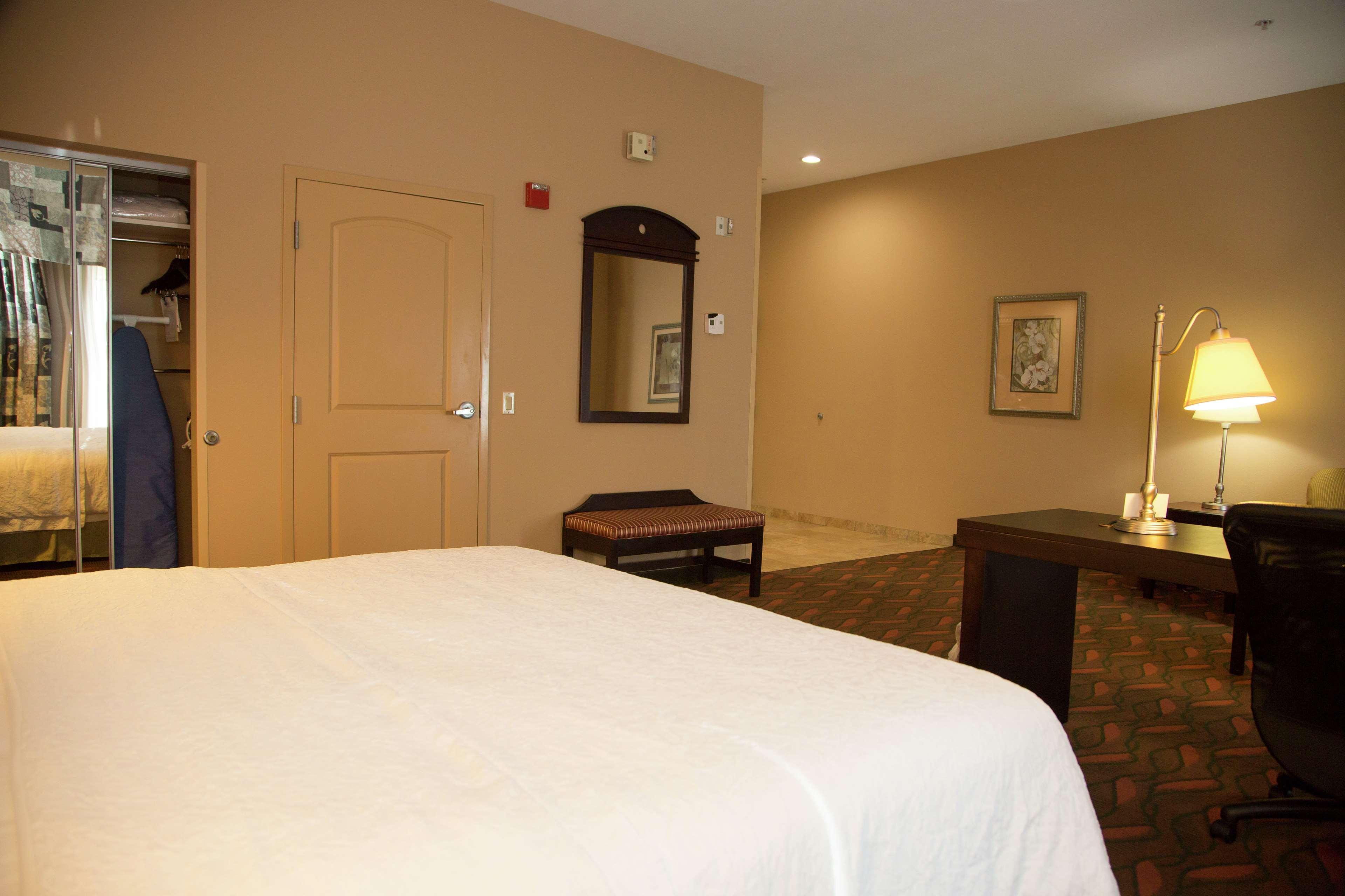 Hampton Inn & Suites Houston Rosenberg Exterior photo